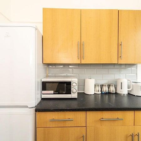 Room In Anfield リヴァプール エクステリア 写真